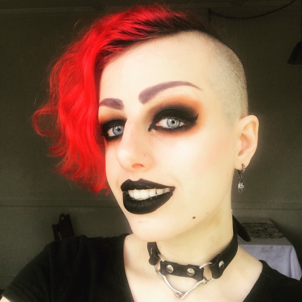 Meet your Posher, Elena